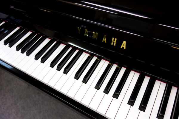 中古ピアノ在庫:ヤマハ[YAMAHA]MC10Bl-中古ピアノ販売｜ピアノ工房関西